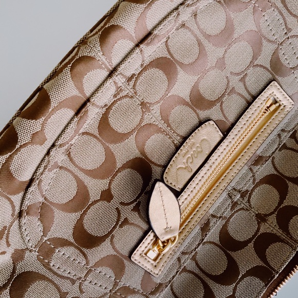 Authentic vintage COACH purse - Picture 3 of 5